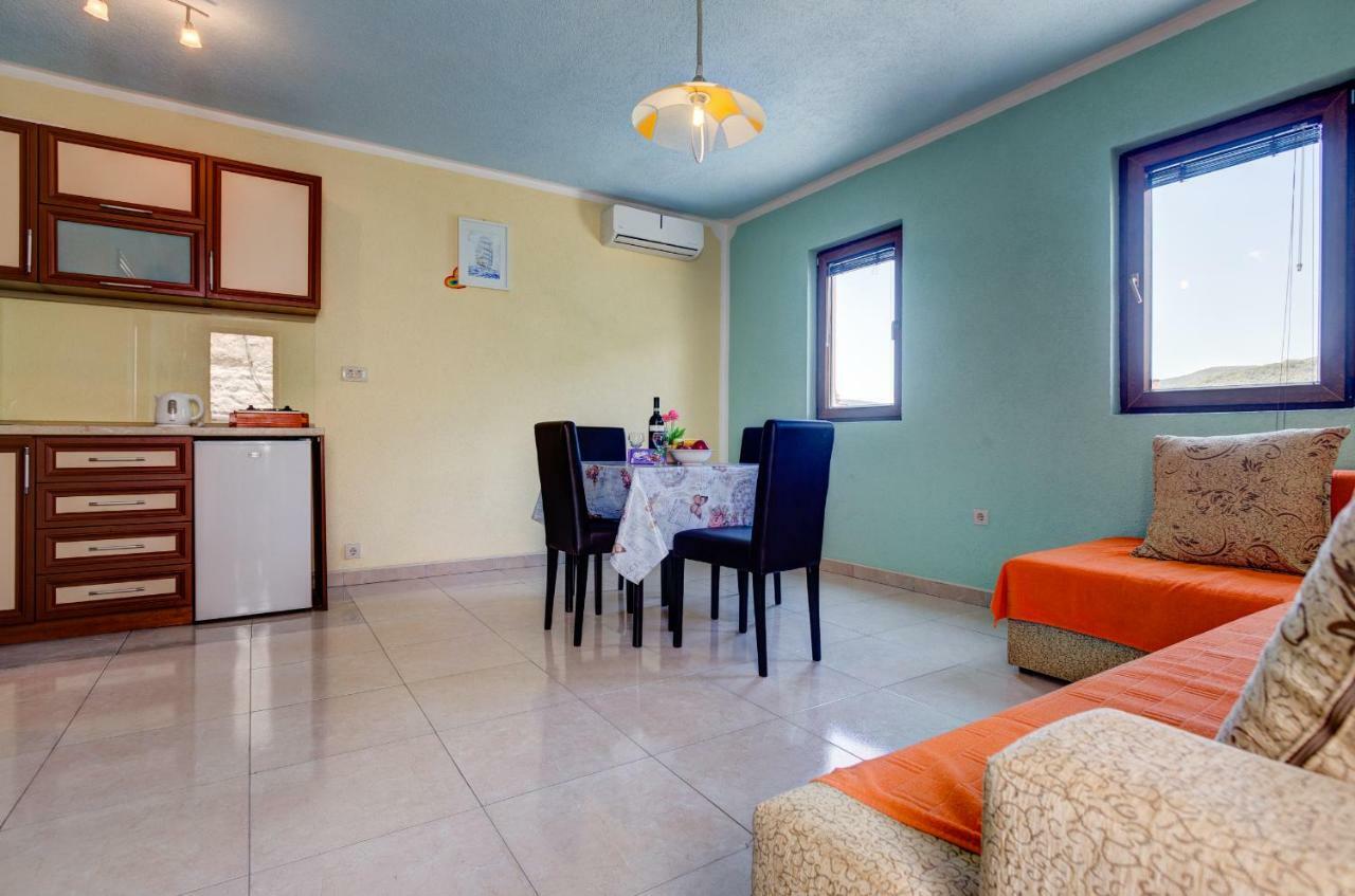 Romeo And Juliet Apartments Tivat Ngoại thất bức ảnh